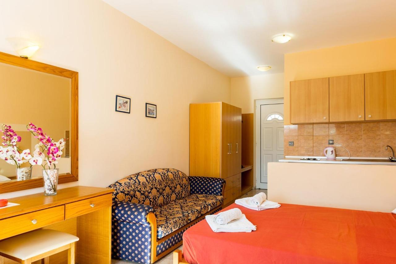 Summer Memories Aparthotel Pefki  Exterior photo