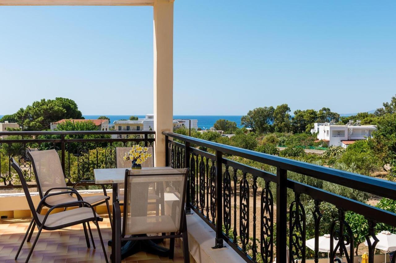 Summer Memories Aparthotel Pefki  Exterior photo